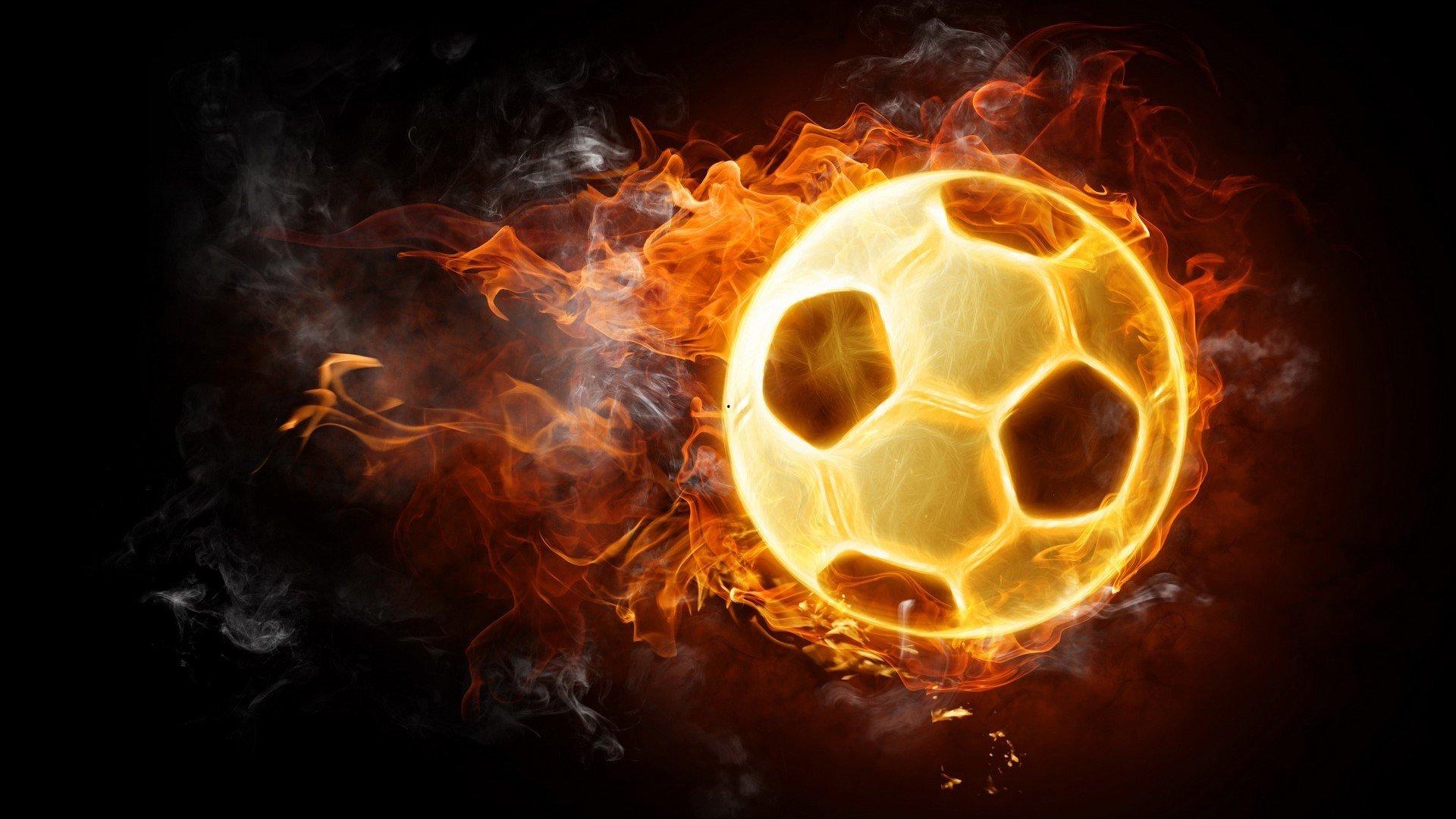 水晶宫主场力克强敌，球迷歌声直指利物浦帅位引风波