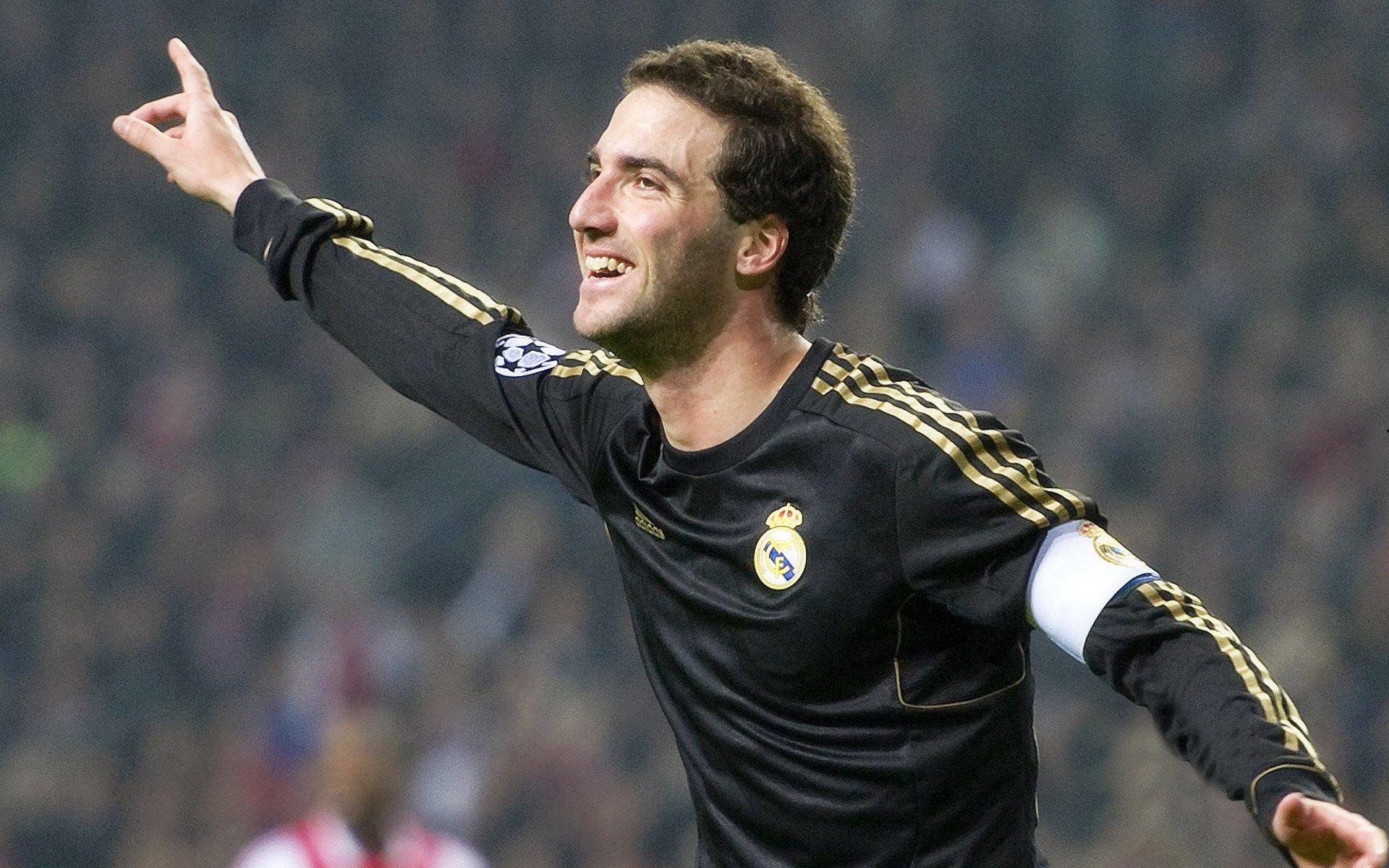 索尔斯克亚时隔23年坦露心结，02年欧冠半决赛错失良机，基恩至今仍念念不忘